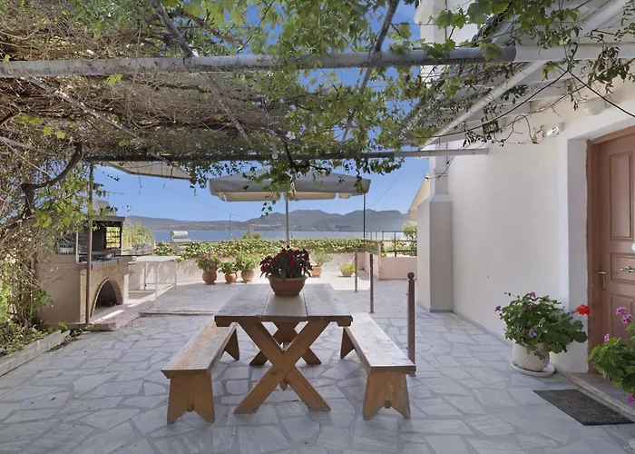 Tasoula With Garden View Apartmán Nikiana