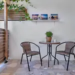Lägenhet Tasoula With Garden View *